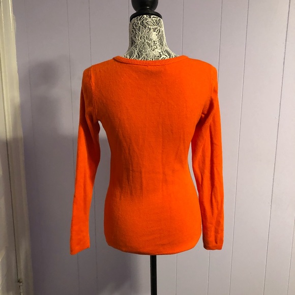 Orange v-neck sweater - Picture 2 of 3